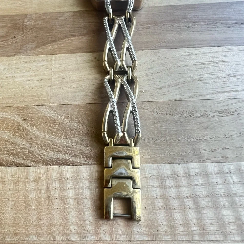 Anne Klein New York ladies diamond Swiss dress watch NEW BATTERY